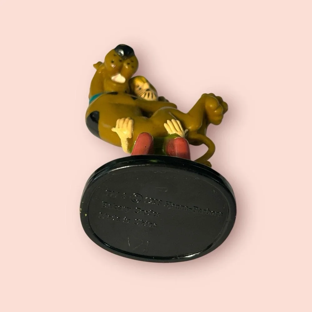 Vintage Scooby Doo and Shaggy 1998 Hanna Barbera Cake Topper 3.75